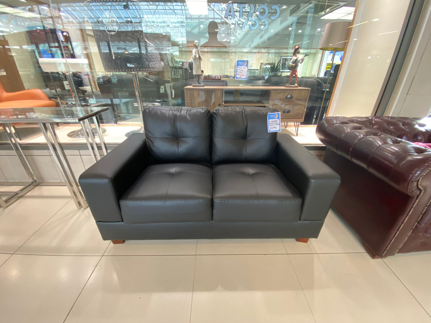 2 Seater Leather Sofa 140 x 77 cm