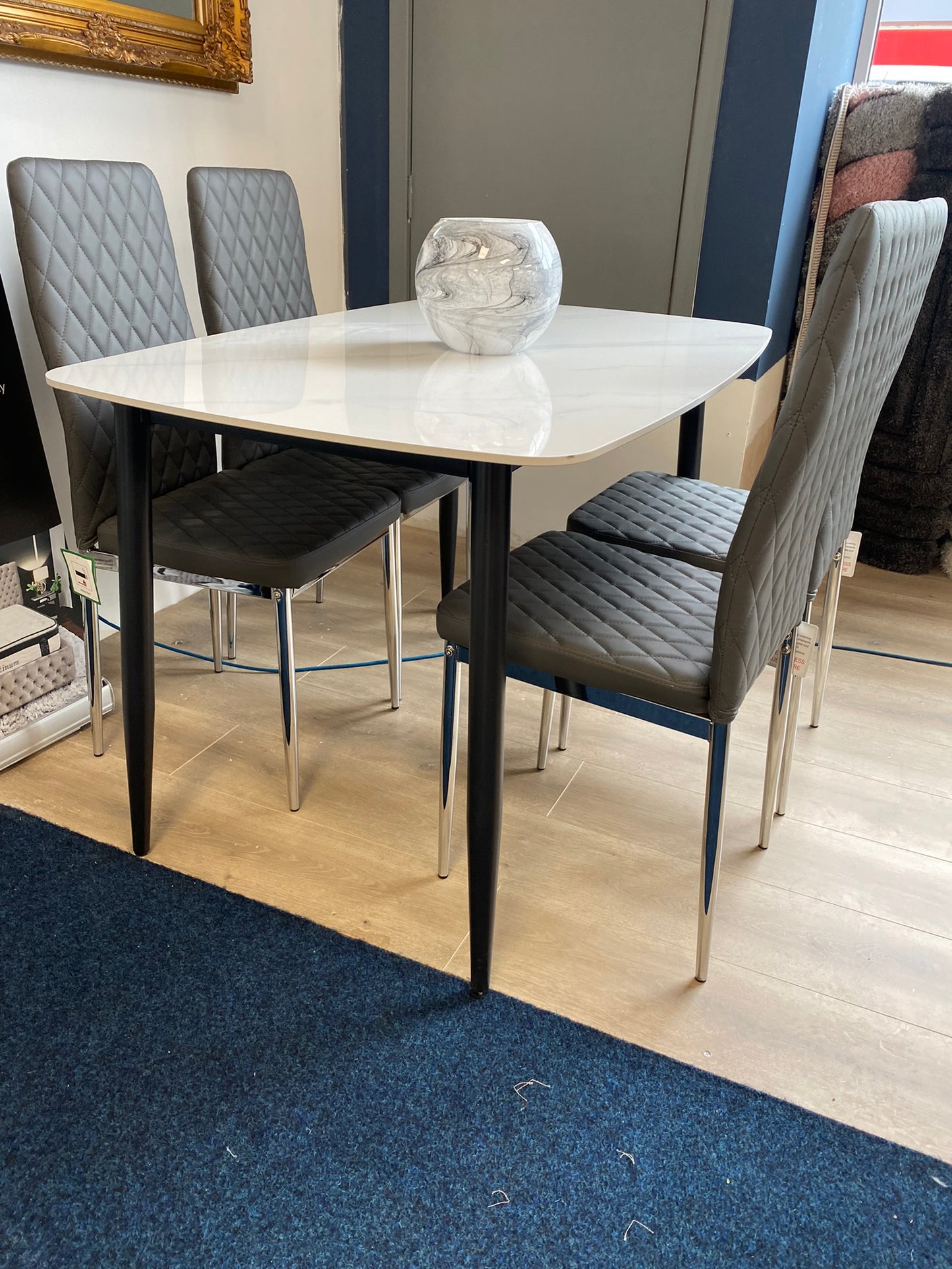 Gloss Marble-Effect Dining Table with 4 Quilted Chairs