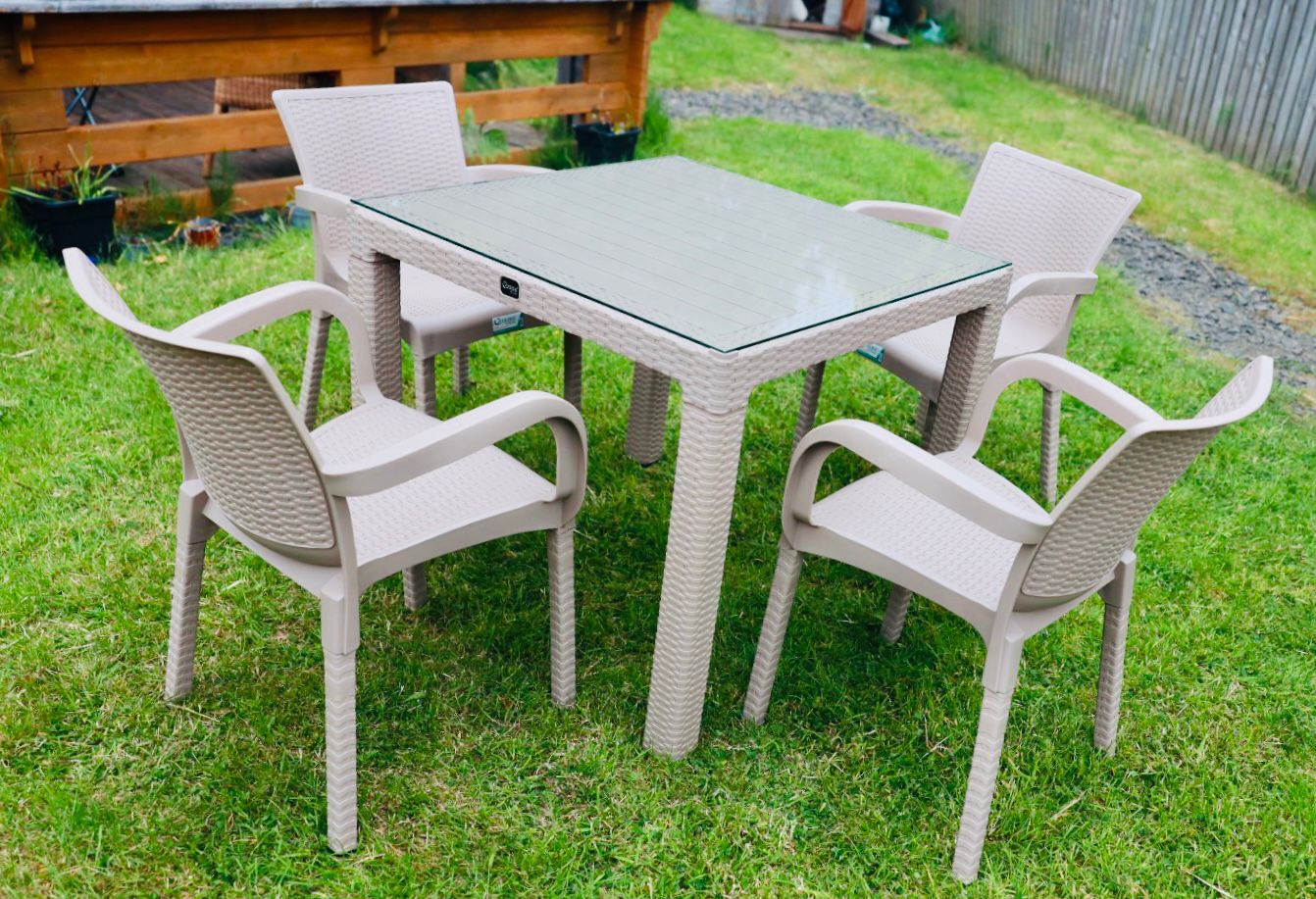 Garden Table with 4 Chairs